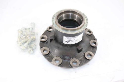 AUTOCAR KIT  HUB AND STUD