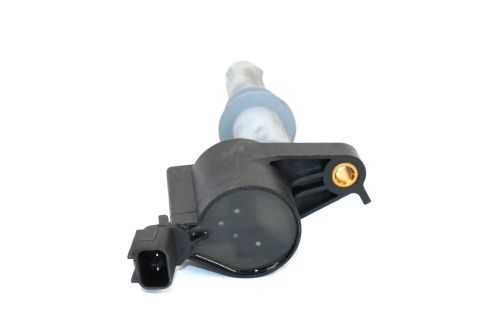 STANDARD MOTOR PRODUCTS IGNITION COIL W/BOOT