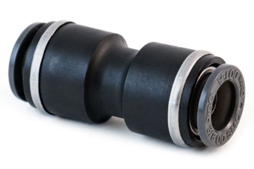 TRAMEC SLOAN FITTING CONNECTOR 1/4T 3/8P DOT PUSH COMP