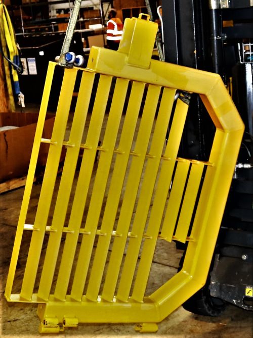 VOLVO PROTECTING GRATING
