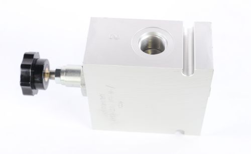 GRADALL HYDRAULIC FLOW CONTROL VALVE - ADJUSTABLE