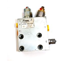 VALVE HOLDING ROD SIDE