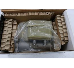 MASTER CYLINDER