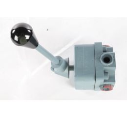 SELECTOR VALVE