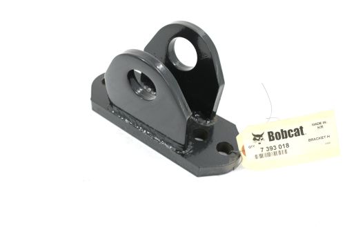 BOBCAT BRACKET HITCH