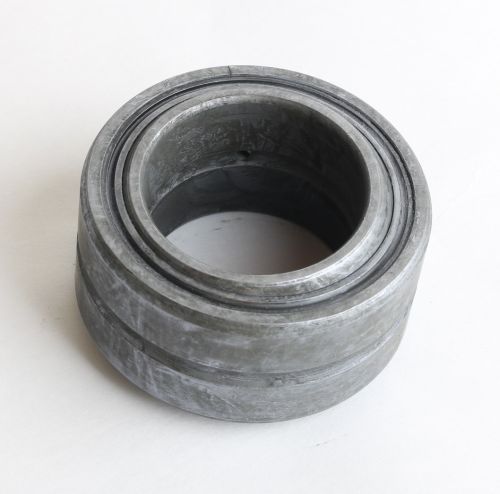 BREAKER TECHNOLOGY SPHERICAL PLAIN BEARING 1.75in ID / 2.8125in OD