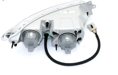 EAGLE EYES TRAFFIC IND. CO.  LTD. 2008-11 INT 4000 & 8000 SERIES HEAD LAMP