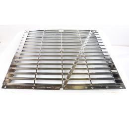 GRILLE HALF