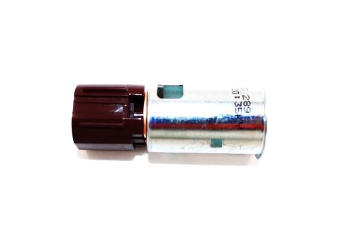 NAVISTAR SOCKET RECEPTACLE