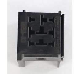 SOCKET FOR RELAY