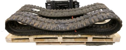 BOBCAT TRACK RUBBER (450X84X59) 18 IN H-PATTERN