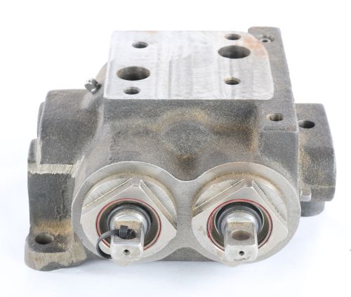 TEREX DIRECTIONAL VALVE ASSEMBLY