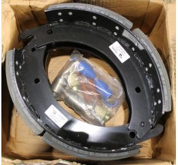 BRAKE SHOE KIT