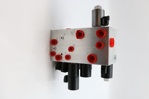 JLG MANIFOLD - MAIN RT