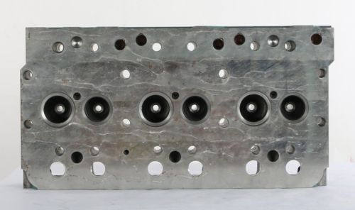 VOLVO PENTA CYLINDER HEAD
