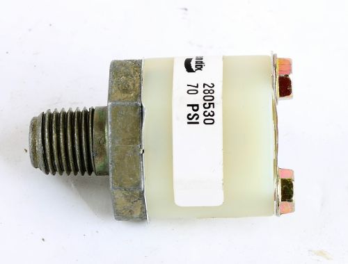 BENDIX LOW AIR PRESSURE INDICATOR- SWITCH 70PSI