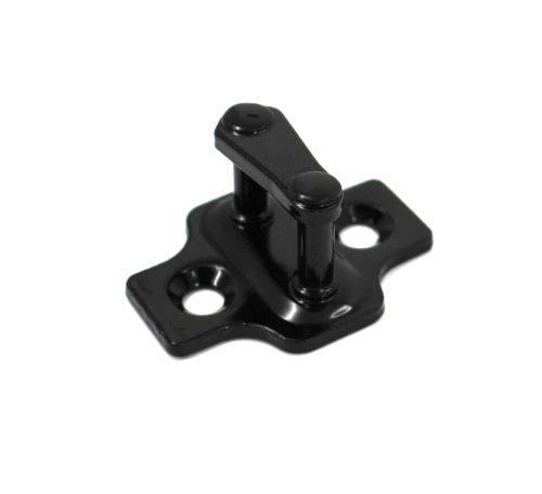 NAVISTAR PIN DOOR LATCH