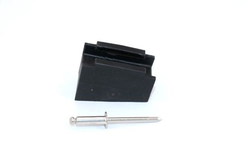 NAVISTAR MIRROR BRACKET