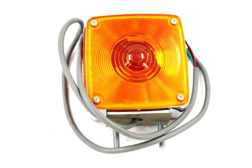 TRUCK-LITE LAMP W/BLACK HSNG-RH