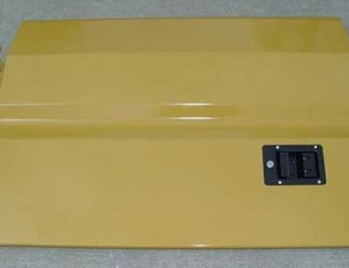 CAT AFTERMARKET COMP. DOOR R/H, WITH LATCH & HINGE