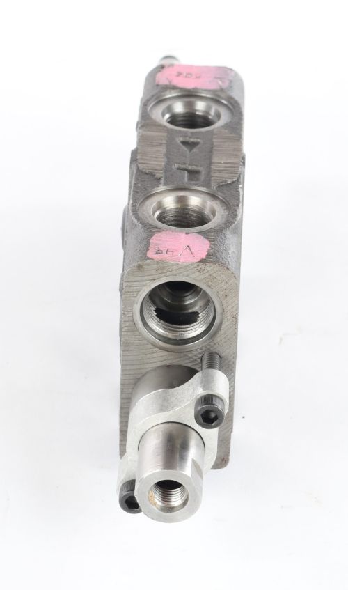 BOBCAT VALVE  SECTION